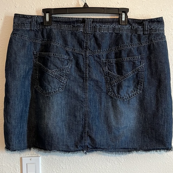 Lanebryant short skirt. - Picture 5 of 10